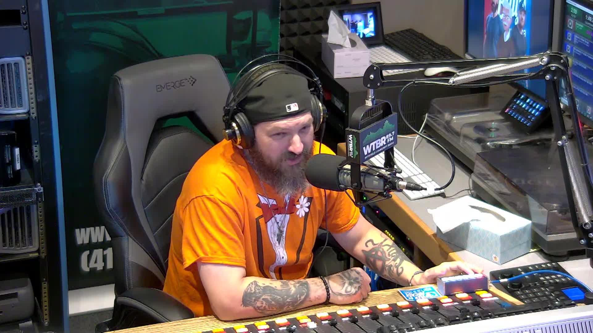 Chuck & Billy's Not Your Cup of Tea - WTBR Simulcast 12/17/25